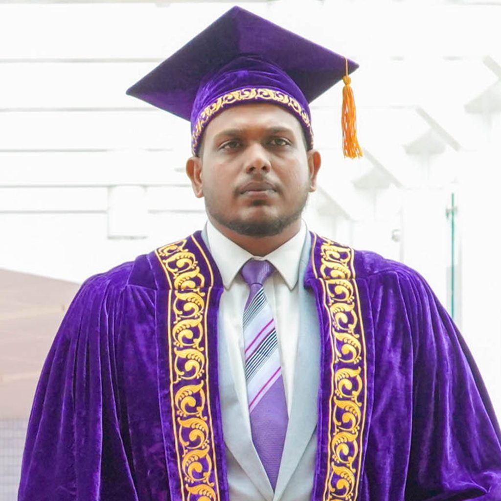 Mr. Piumal Harindra Amarasinghe (MBA ( Reading )/BM.Hons.MKT.) Education Director LLSOI Campus.